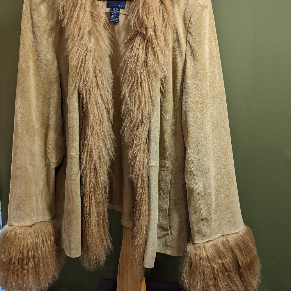 Women's Venezia Tan Suede Coat with Fur Trim 2xl